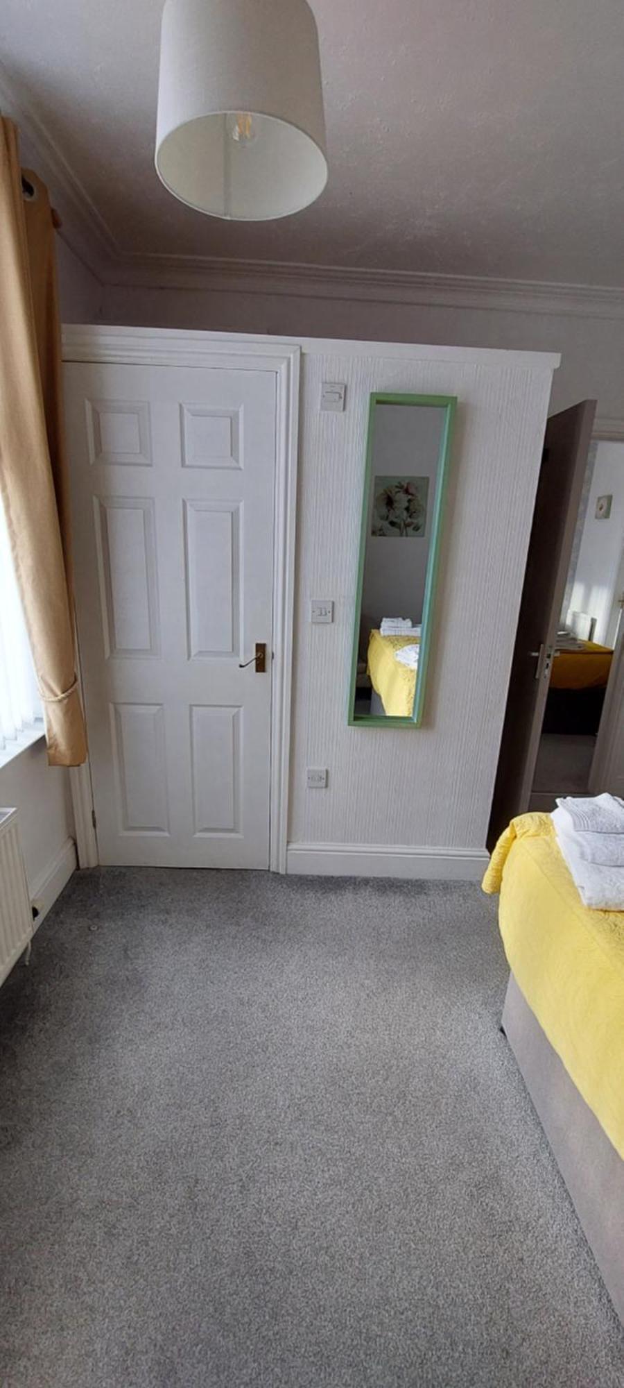 Glenavon Guest House Лландидно Экстерьер фото