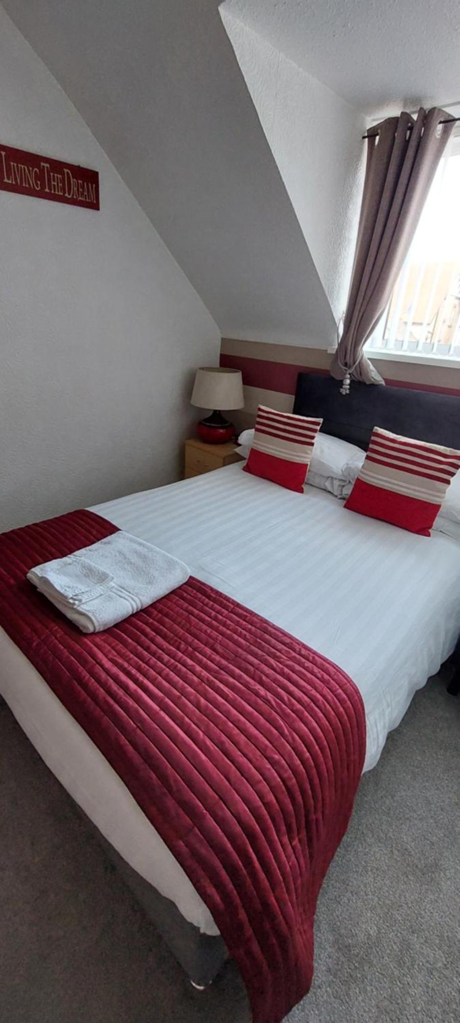Glenavon Guest House Лландидно Экстерьер фото